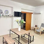 Apartment Vip On Makenzie